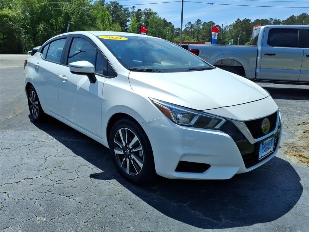 2021 NISSAN Versa