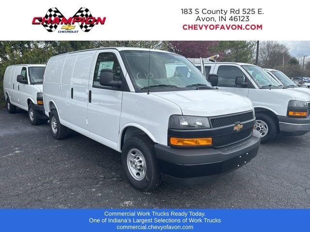 2025 CHEVROLET Express