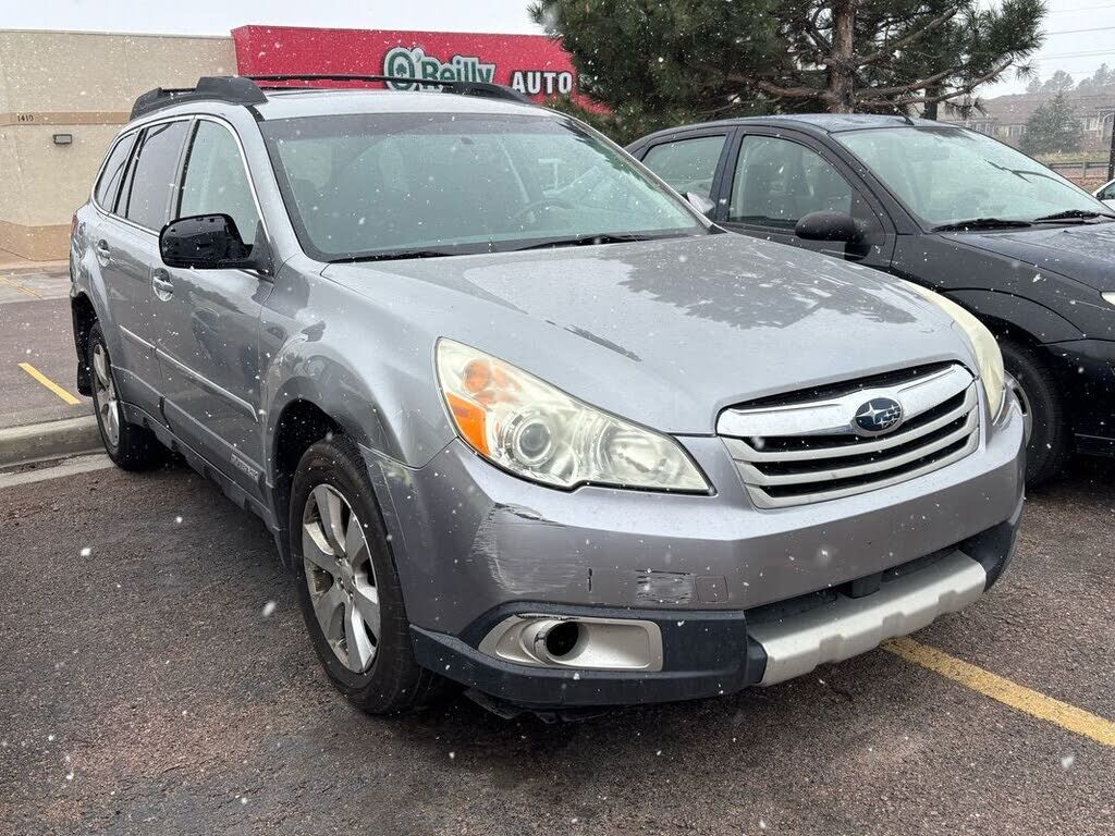 2011 SUBARU Outback