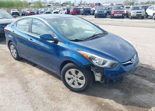 2016 HYUNDAI Elantra