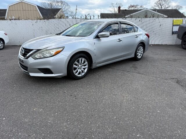2017 NISSAN Altima