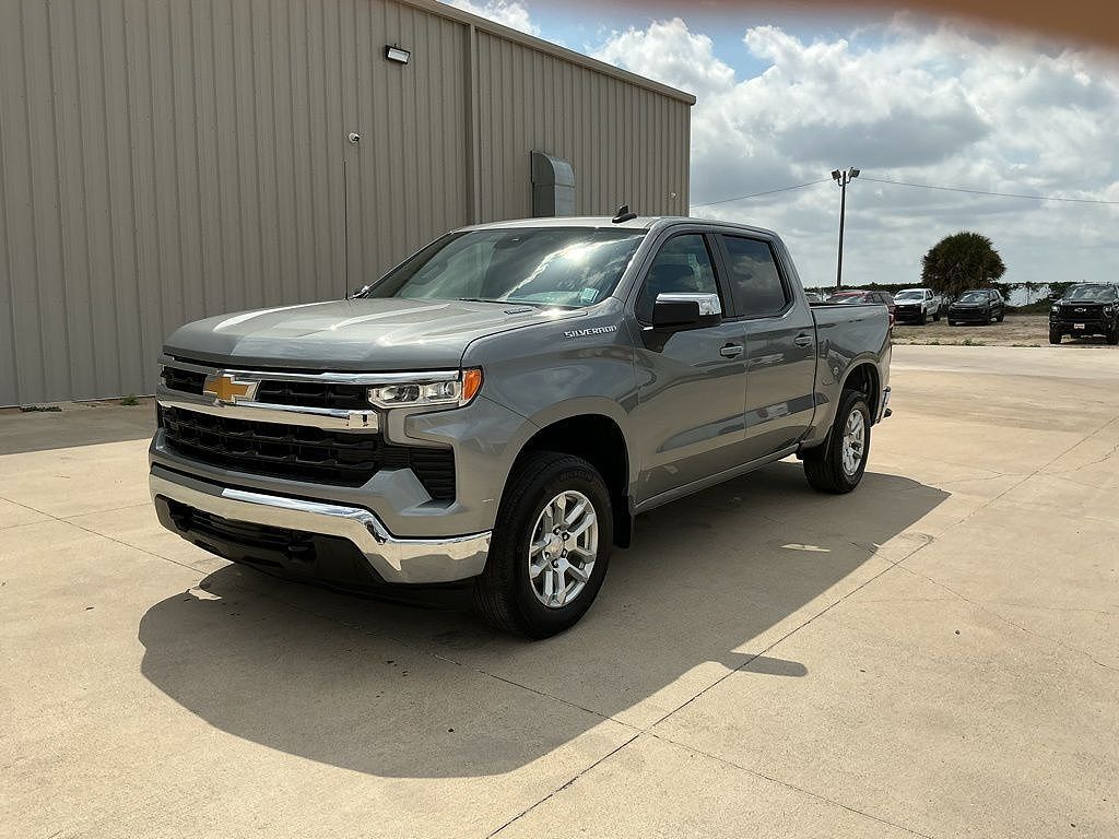 2024 CHEVROLET Silverado