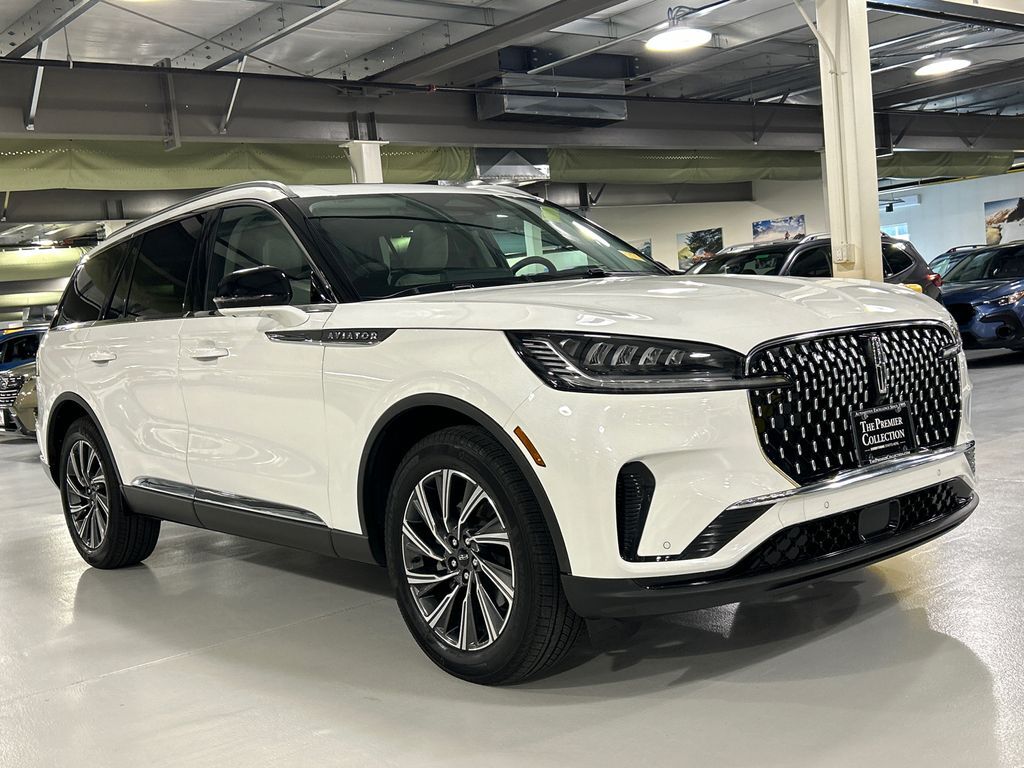 2026 LINCOLN Aviator