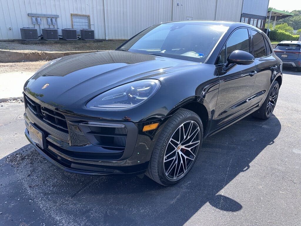 2023 PORSCHE Macan