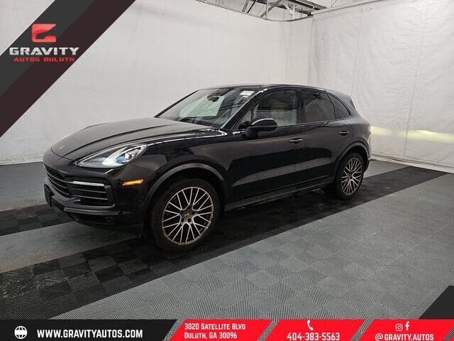 2022 PORSCHE Cayenne