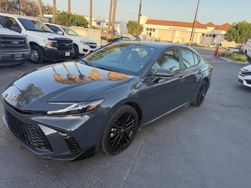 2025 TOYOTA Camry