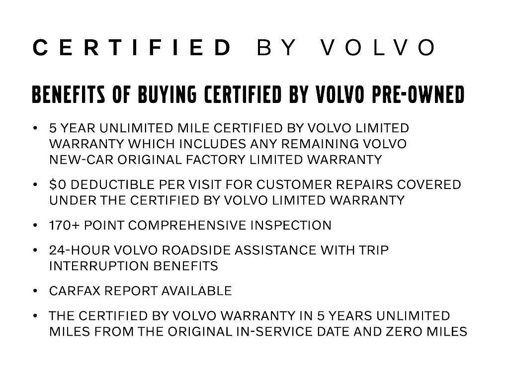 2025 VOLVO XC40