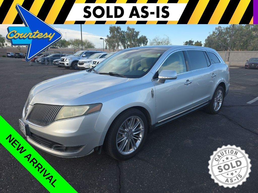 2013 LINCOLN MKT