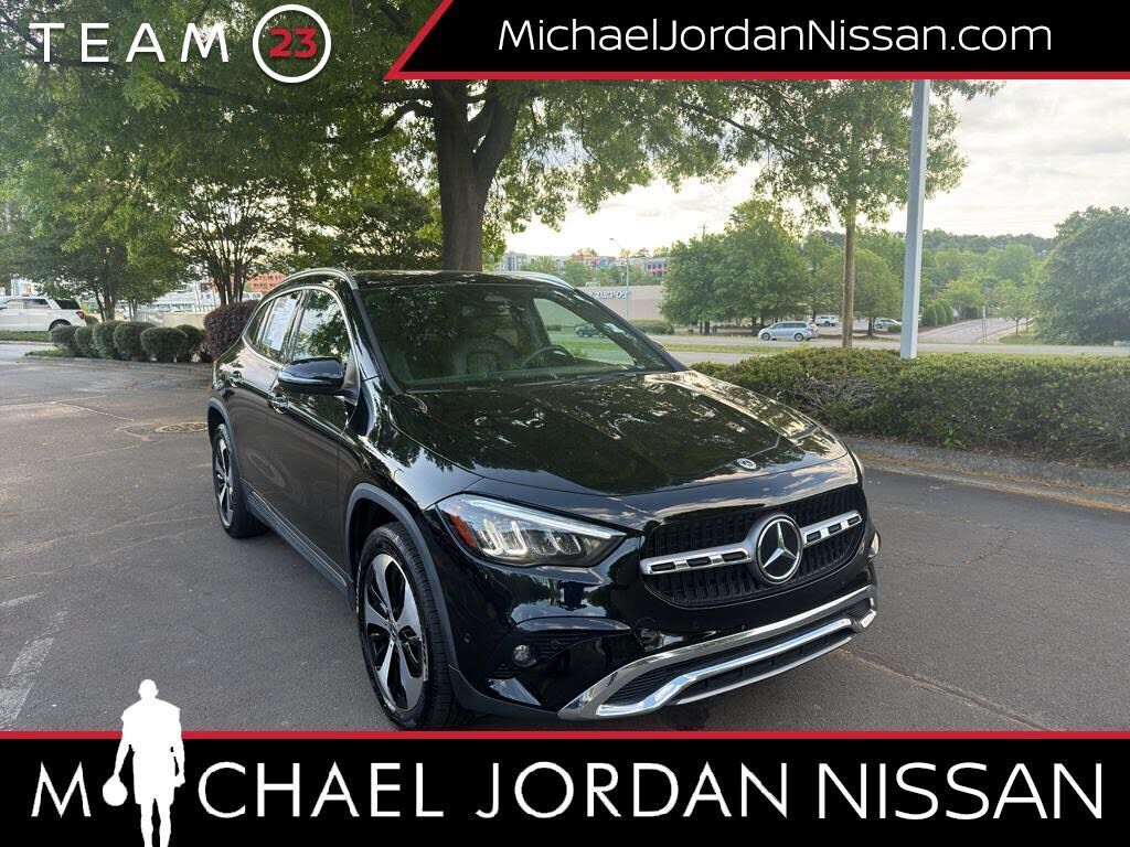 2025 MERCEDES-BENZ GLA-Class