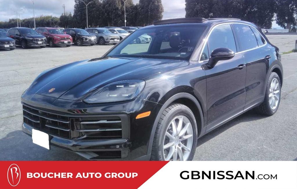 2024 PORSCHE Cayenne