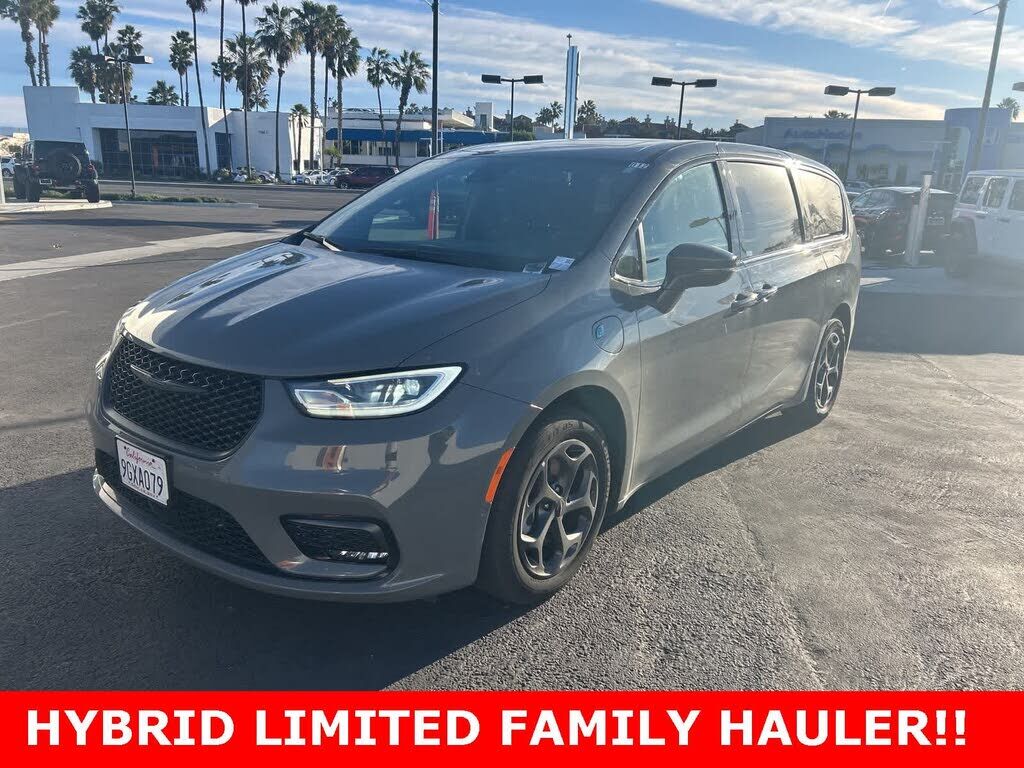 2022 CHRYSLER Pacifica