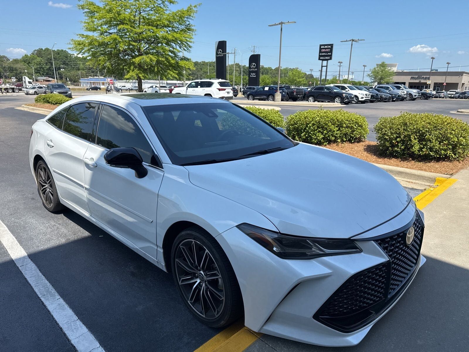 2022 TOYOTA Avalon
