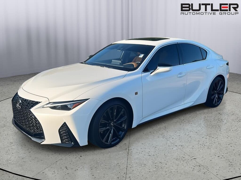 2025 LEXUS IS
