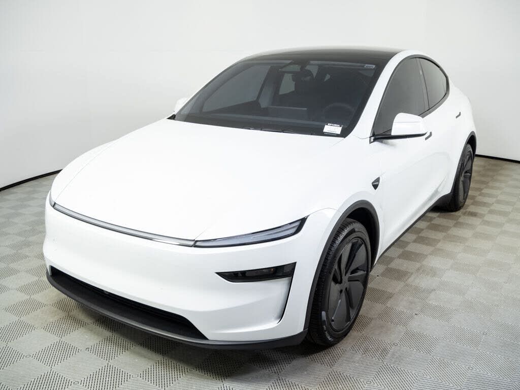 2026 TESLA Model Y
