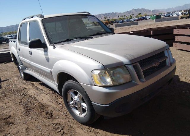 2004 FORD Explorer