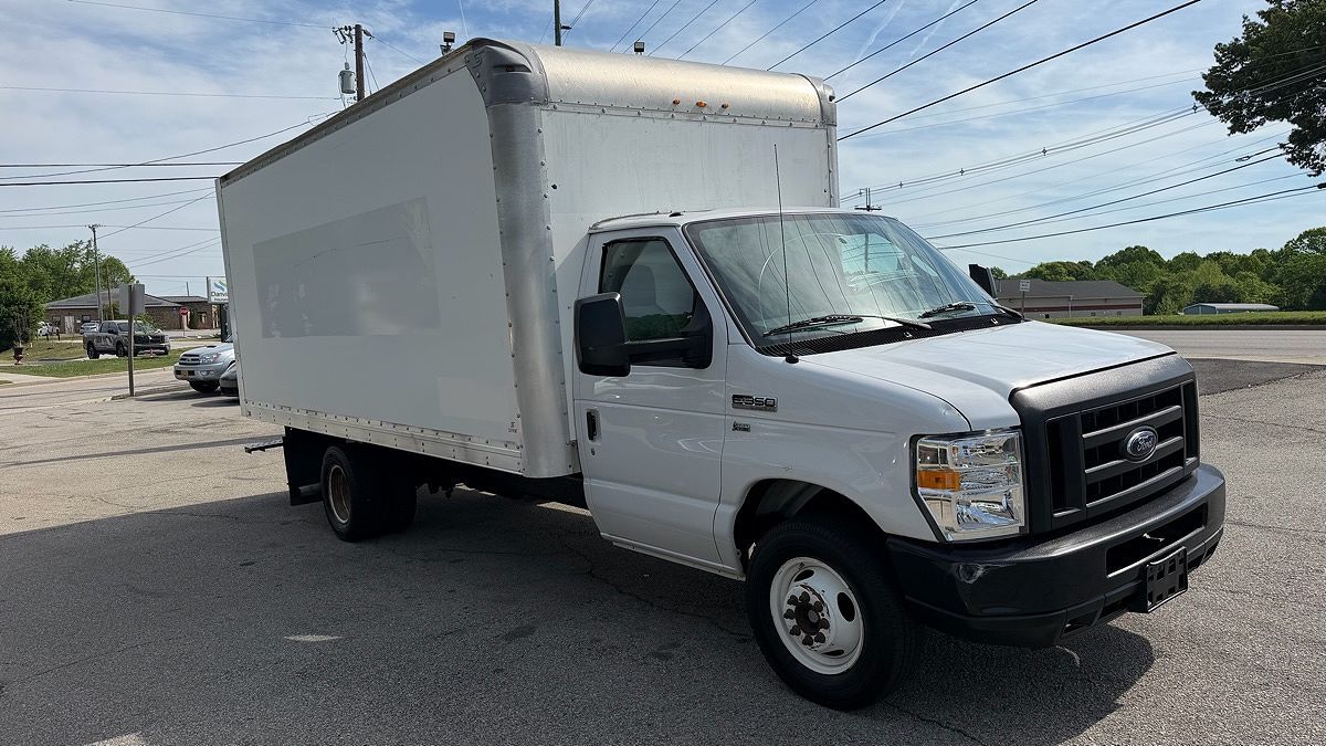 2019 FORD E-350