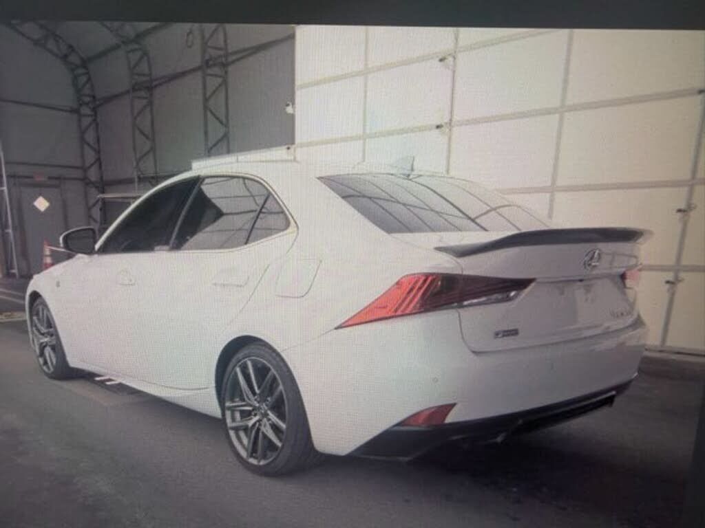 2020 LEXUS IS