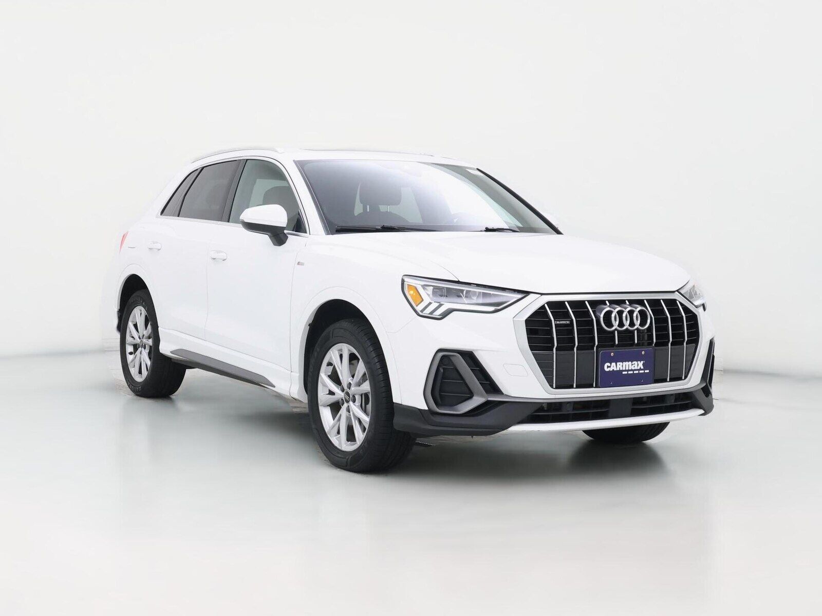 2023 AUDI Q3