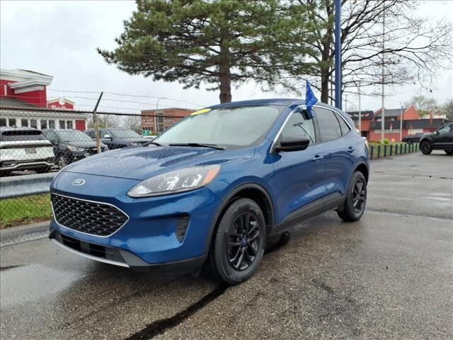 2022 FORD Escape