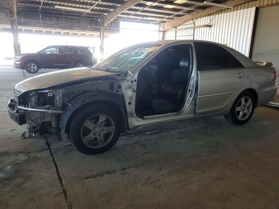 2004 TOYOTA Camry