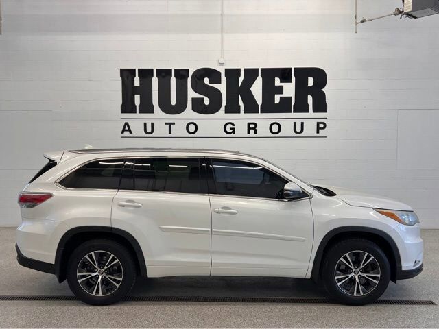 2016 TOYOTA Highlander