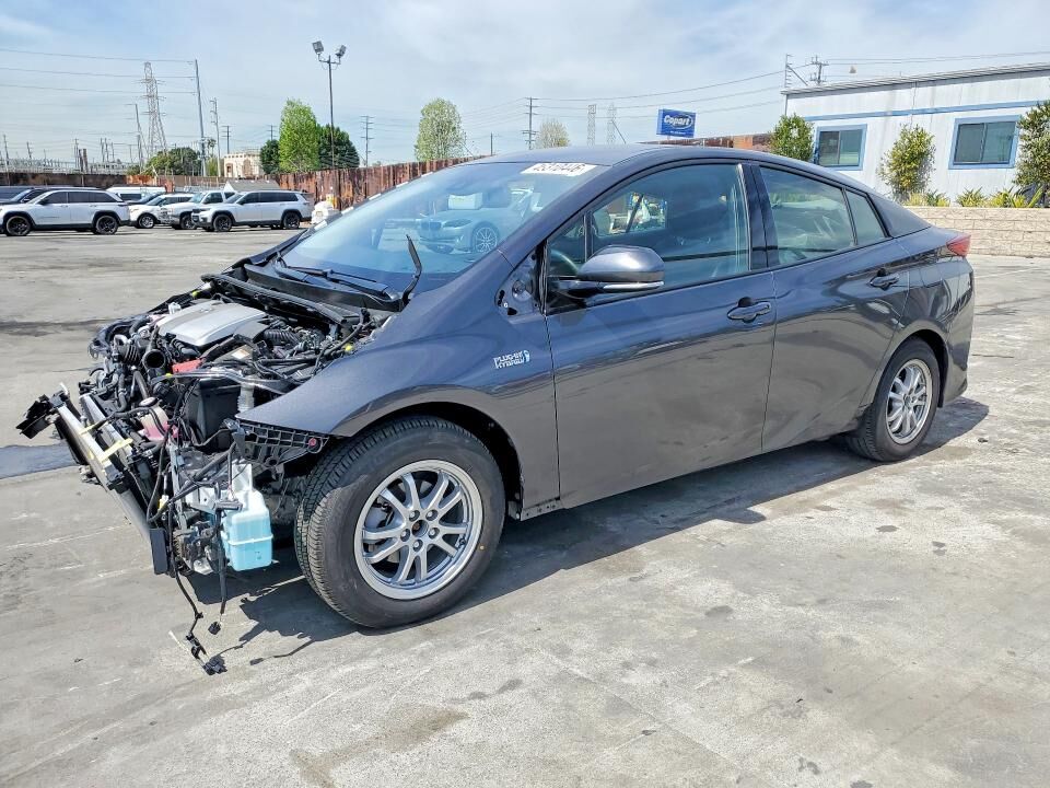 2019 TOYOTA Prius