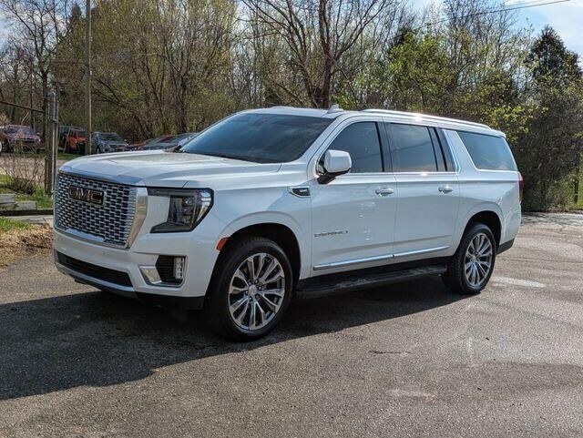 2022 GMC Yukon XL