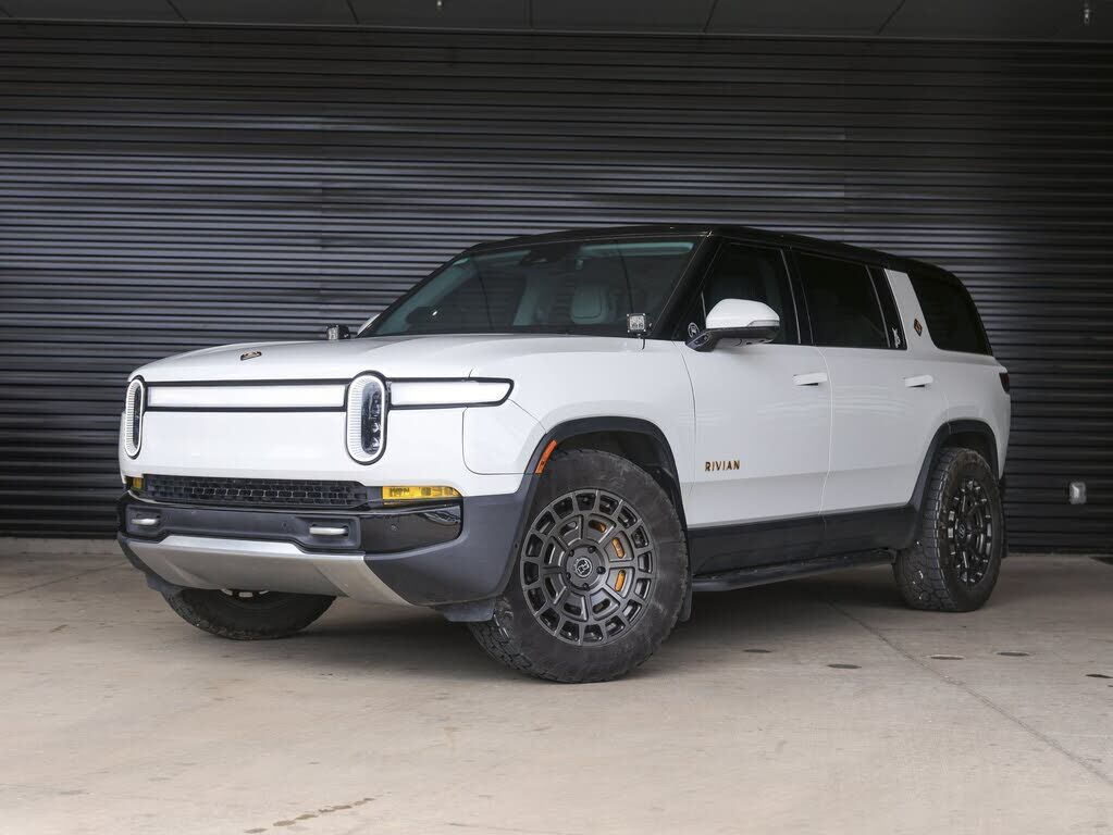 2023 RIVIAN R1S