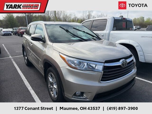 2016 TOYOTA Highlander