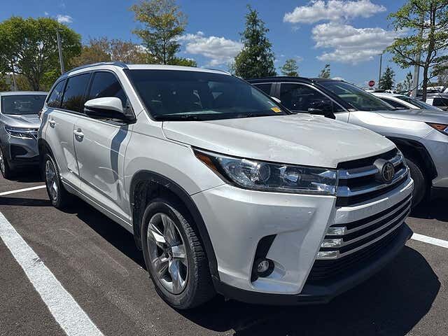 2019 TOYOTA Highlander