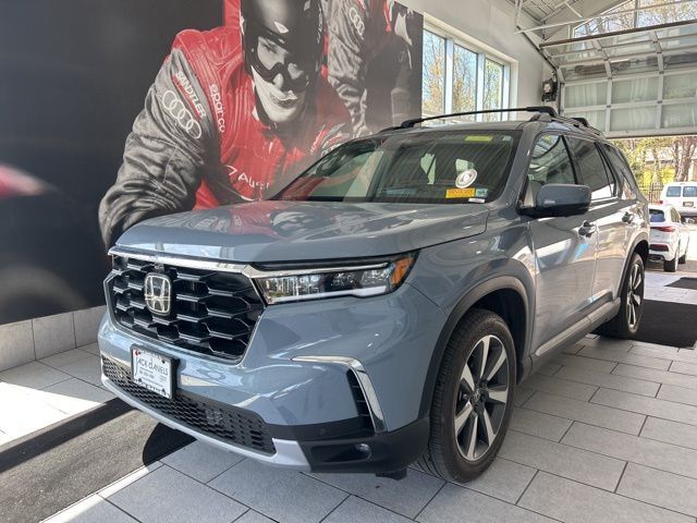 2025 HONDA Pilot
