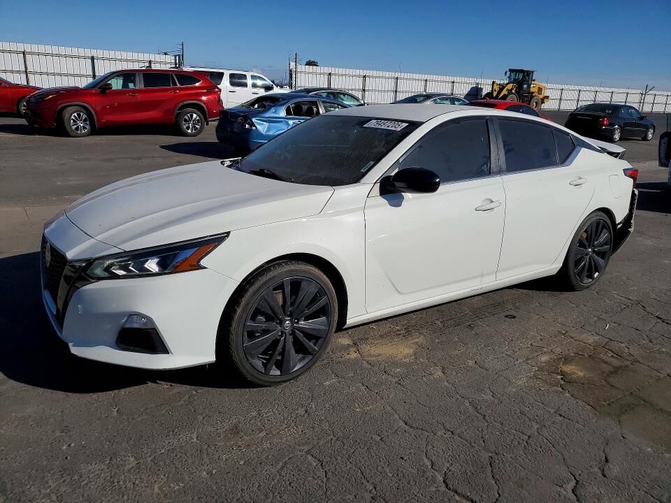 2021 NISSAN Altima