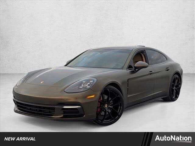 2018 PORSCHE Panamera