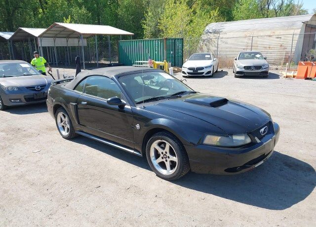 2004 FORD Mustang