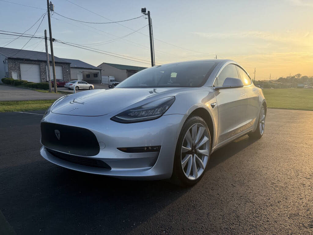 2018 TESLA Model 3