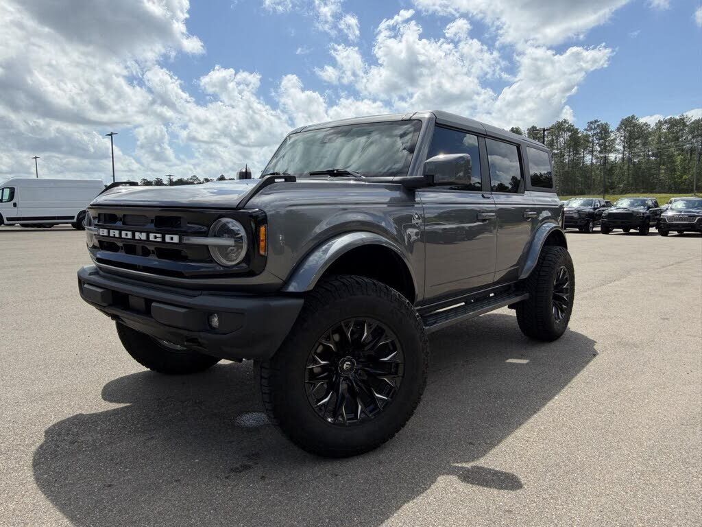 2022 FORD Bronco