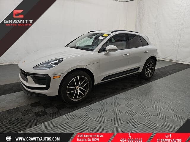 2023 PORSCHE Macan