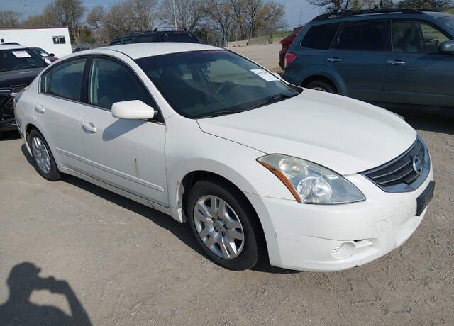 2012 NISSAN Altima