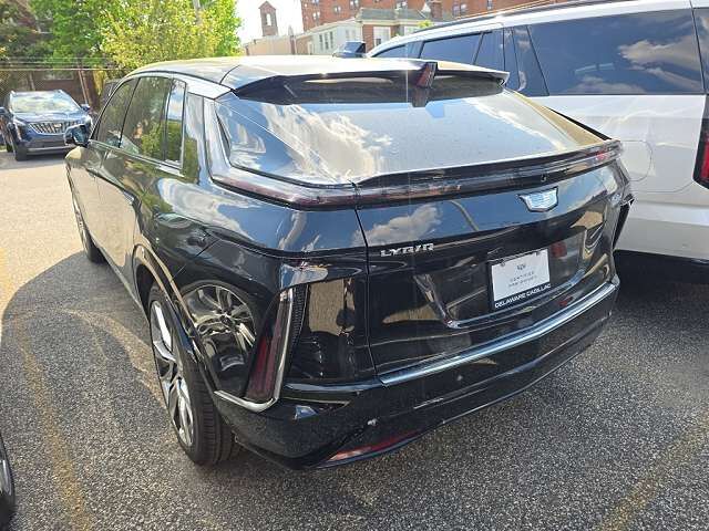 2024 CADILLAC Lyriq