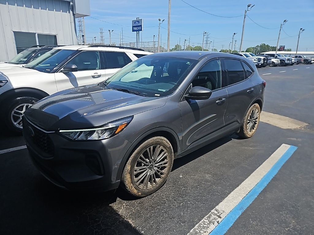 2025 FORD Escape