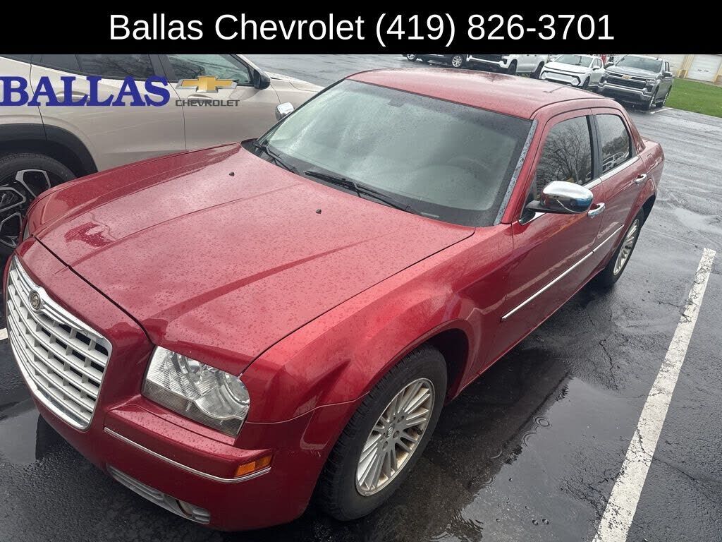 2010 CHRYSLER 300