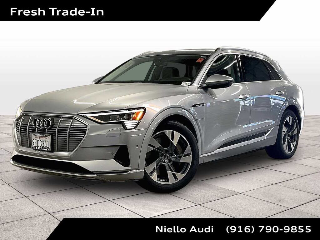 2022 AUDI e-tron