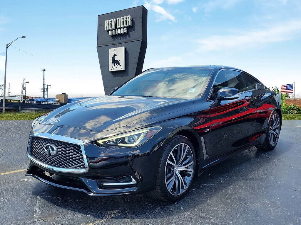 2017 INFINITI Q60