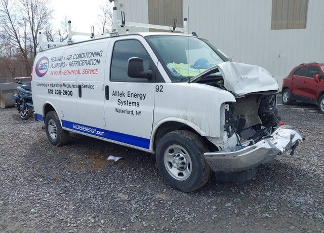 2022 CHEVROLET Express