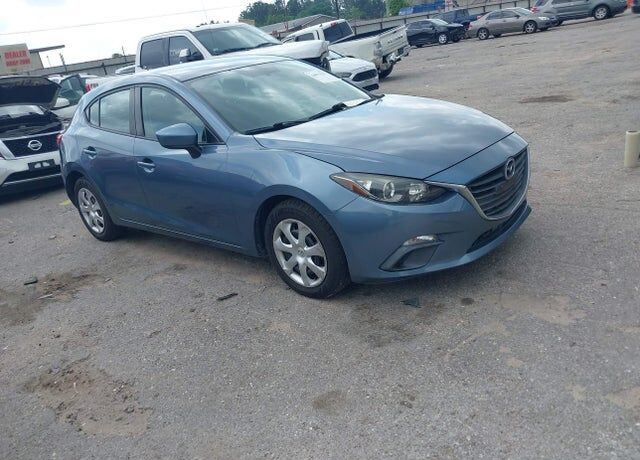 2015 MAZDA Mazda3