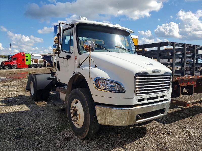 2009 FREIGHTLINER M2