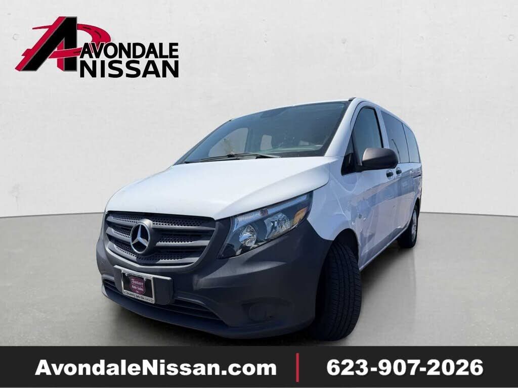 2016 MERCEDES-BENZ METRIS