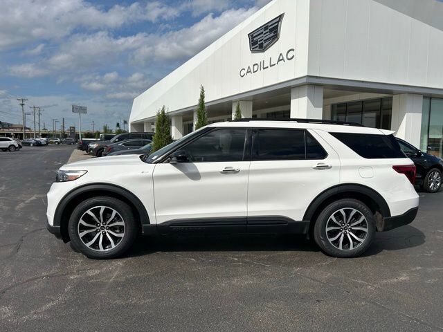 2023 FORD Explorer