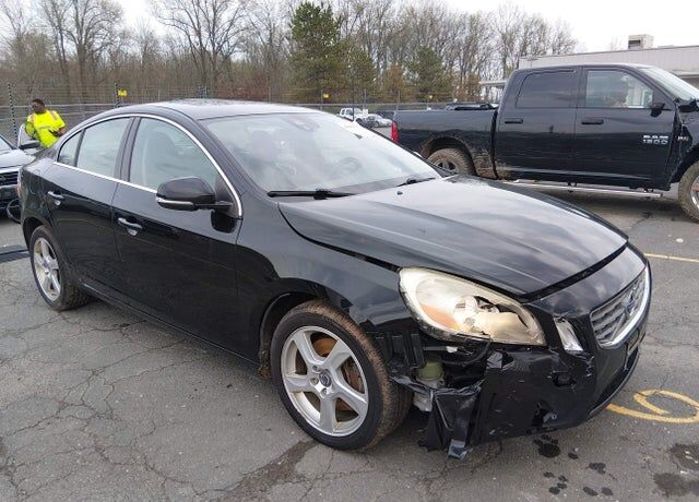 2013 VOLVO S60