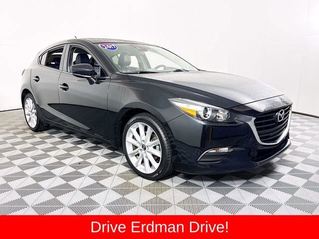 2017 MAZDA Mazda3